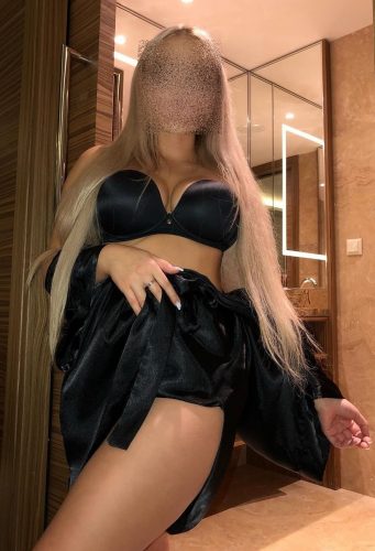 adana-yeni-sarisin-escort-almira-5